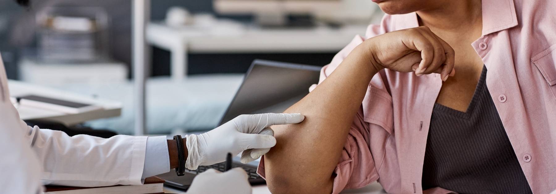 infected insect bite doctor